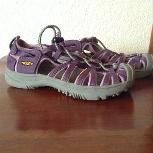 Girls Keen waterproof shoes